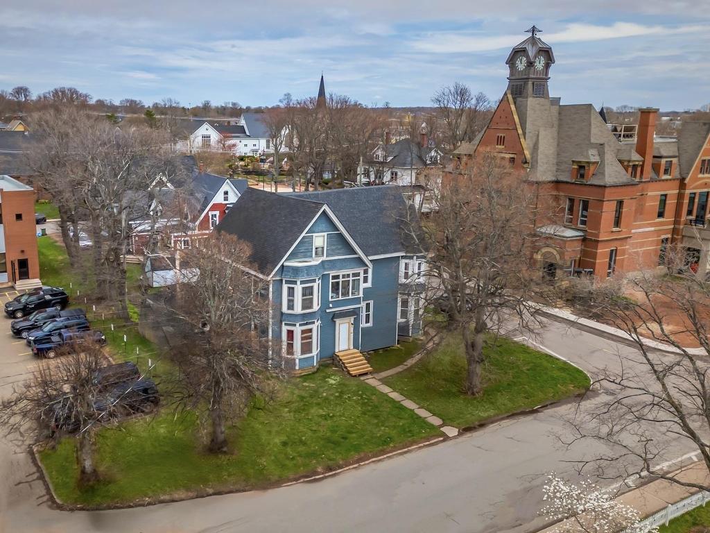












279 Fitzroy Street

,
Summerside,




PE
C1N 4J9

