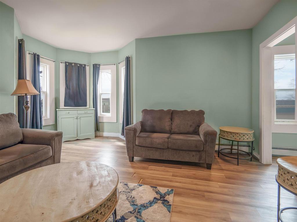 












279 Fitzroy Street

,
Summerside,




PE
C1N 4J9

