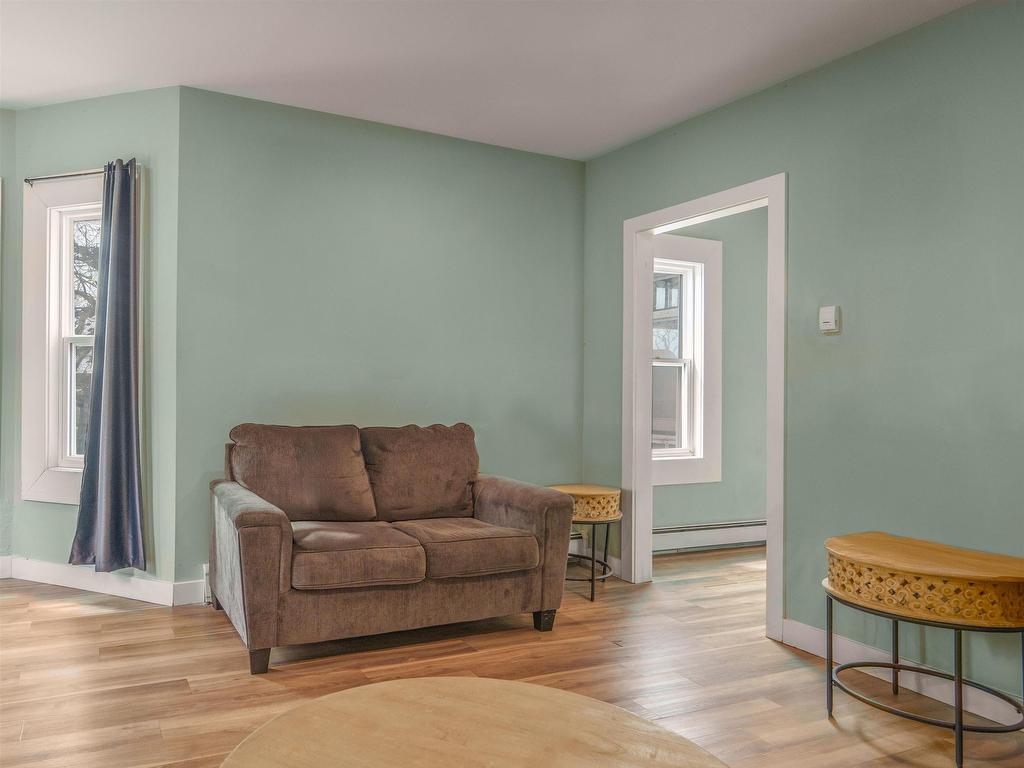 












279 Fitzroy Street

,
Summerside,




PE
C1N 4J9

