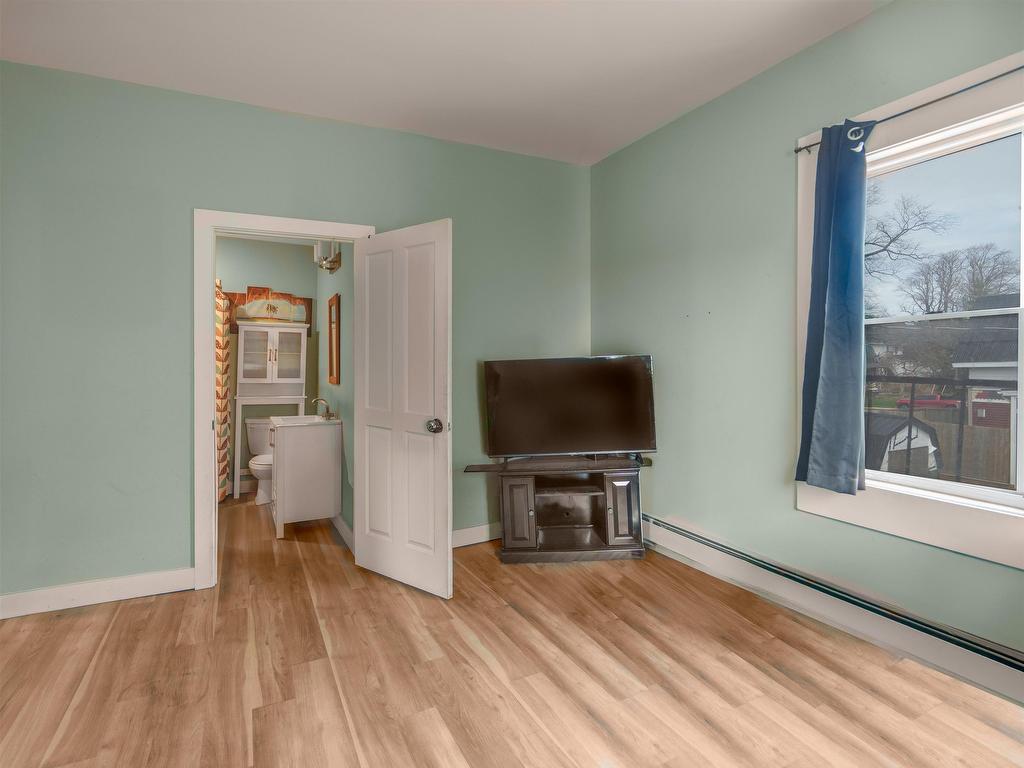 












279 Fitzroy Street

,
Summerside,




PE
C1N 4J9

