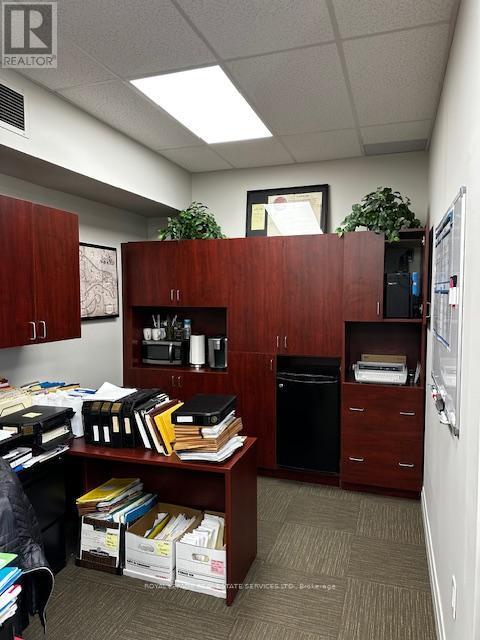 












205 - 235 LAKESHORE ROAD E

,
Oakville,




Ontario
L6J1H7


