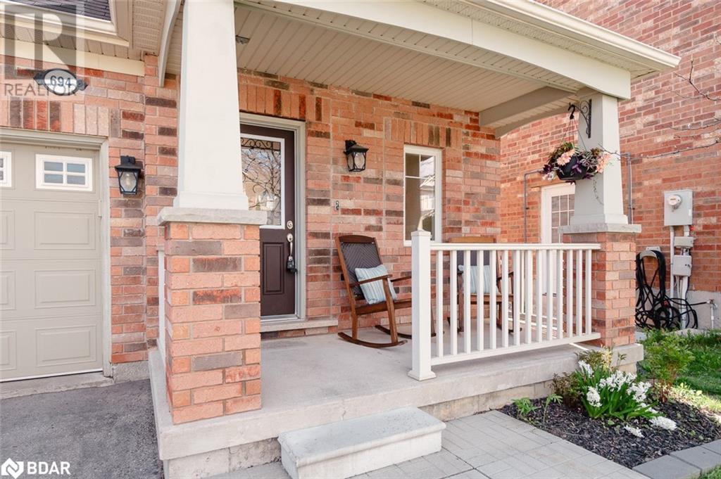 












694 RAYNER Court

,
Milton,




Ontario
L9T0N9

