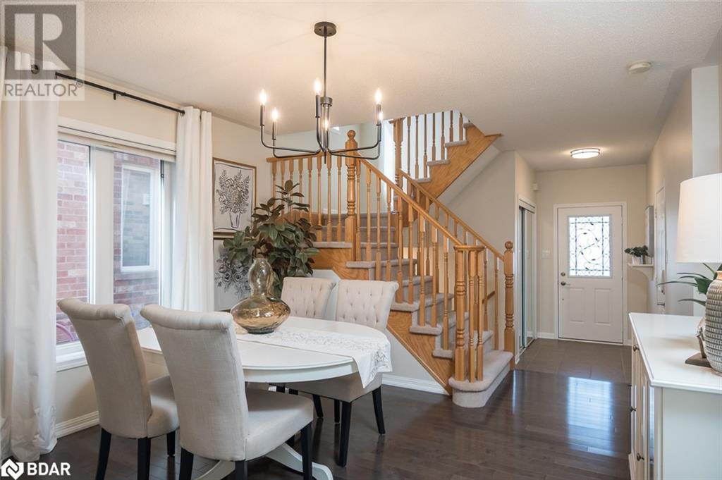 












694 RAYNER Court

,
Milton,




Ontario
L9T0N9


