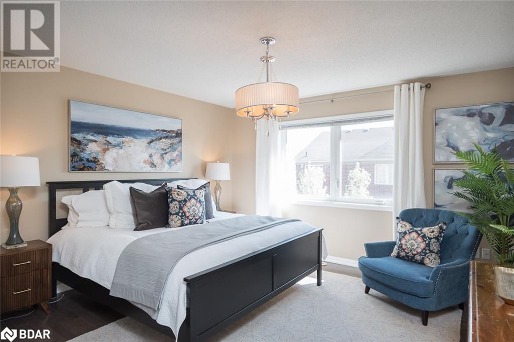 












694 RAYNER Court

,
Milton,




Ontario
L9T0N9

