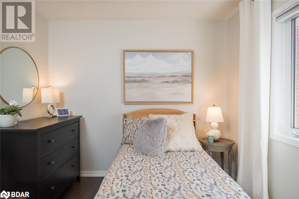 












694 RAYNER Court

,
Milton,




Ontario
L9T0N9

