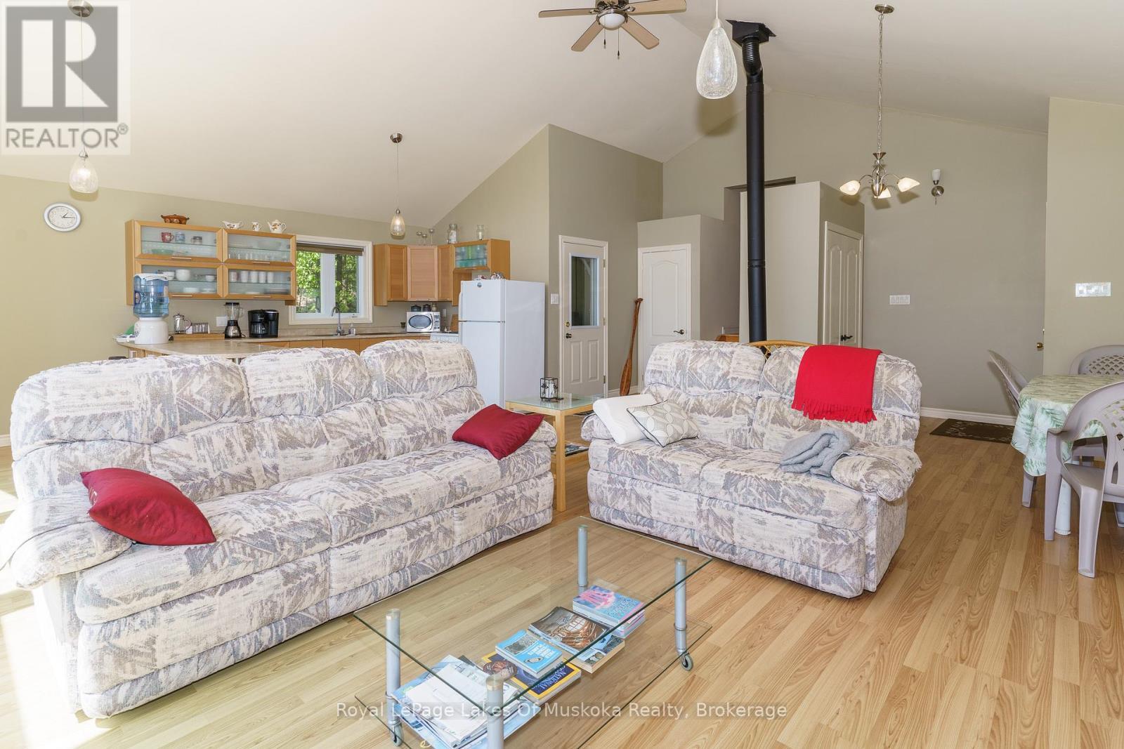 












22 MILE ISLAND

,
Gravenhurst (Wood (Gravenhurst)),




Ontario
P0E1G0

