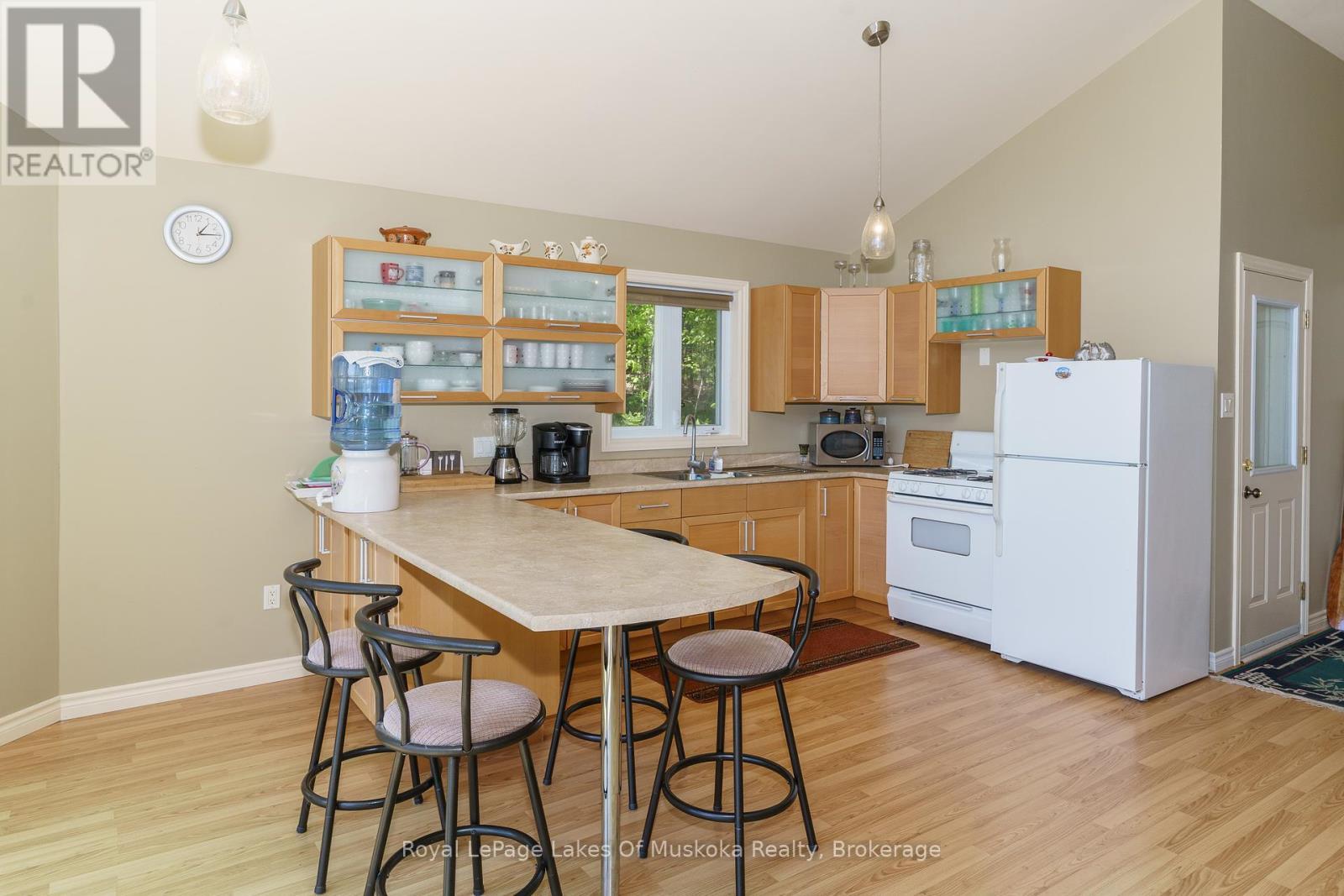 












22 MILE ISLAND

,
Gravenhurst (Wood (Gravenhurst)),




Ontario
P0E1G0

