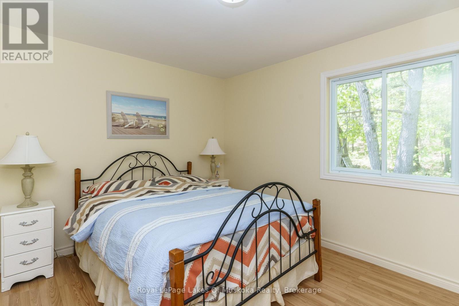 












22 MILE ISLAND

,
Gravenhurst (Wood (Gravenhurst)),




Ontario
P0E1G0

