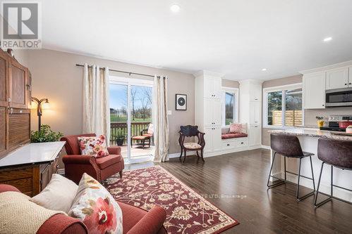 












254 GLENWOOD CRESCENT

,
Smiths Falls,




Ontario
K7A5L1

