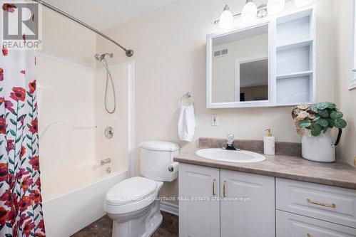 












254 GLENWOOD CRESCENT

,
Smiths Falls,




Ontario
K7A5L1

