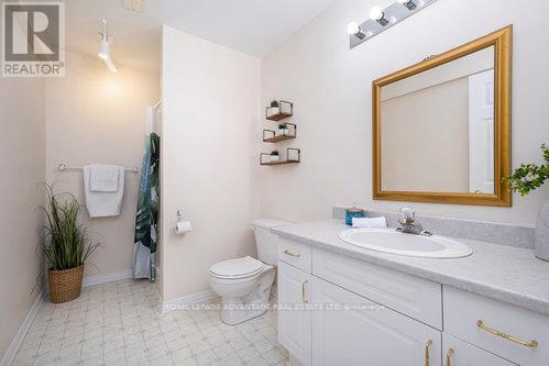 












254 GLENWOOD CRESCENT

,
Smiths Falls,




Ontario
K7A5L1


