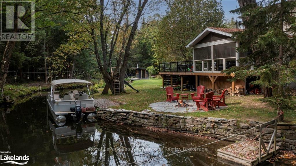 












3461 HWY 141

,
Muskoka Lakes (Watt),




Ontario
P0B1M0

