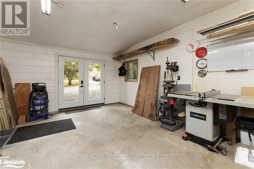 












3461 HWY 141

,
Muskoka Lakes (Watt),




Ontario
P0B1M0

