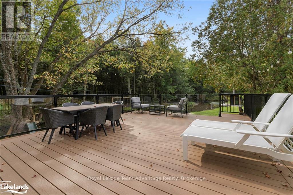 












3461 HWY 141

,
Muskoka Lakes (Watt),




Ontario
P0B1M0

