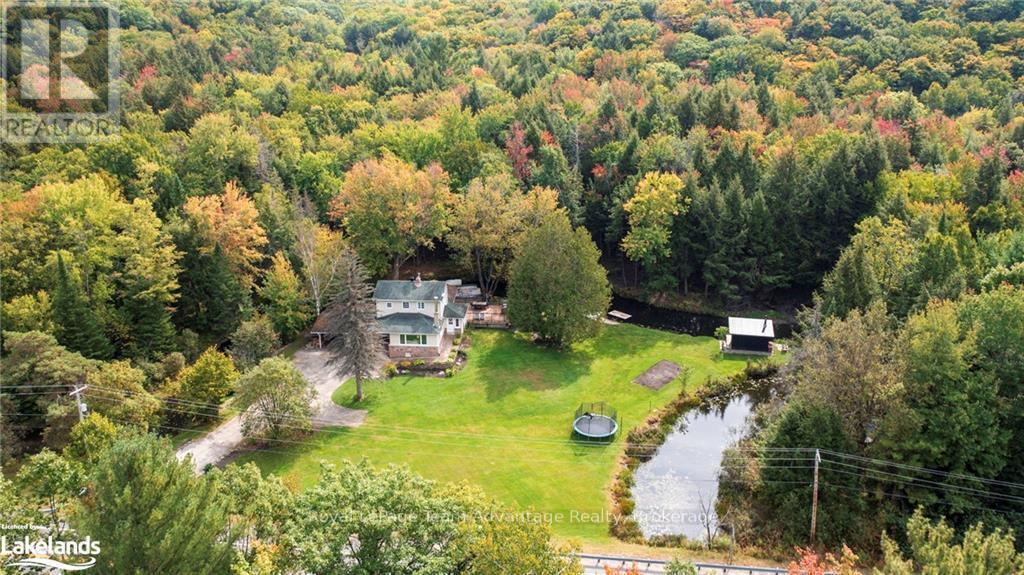 












3461 HWY 141

,
Muskoka Lakes (Watt),




Ontario
P0B1M0


