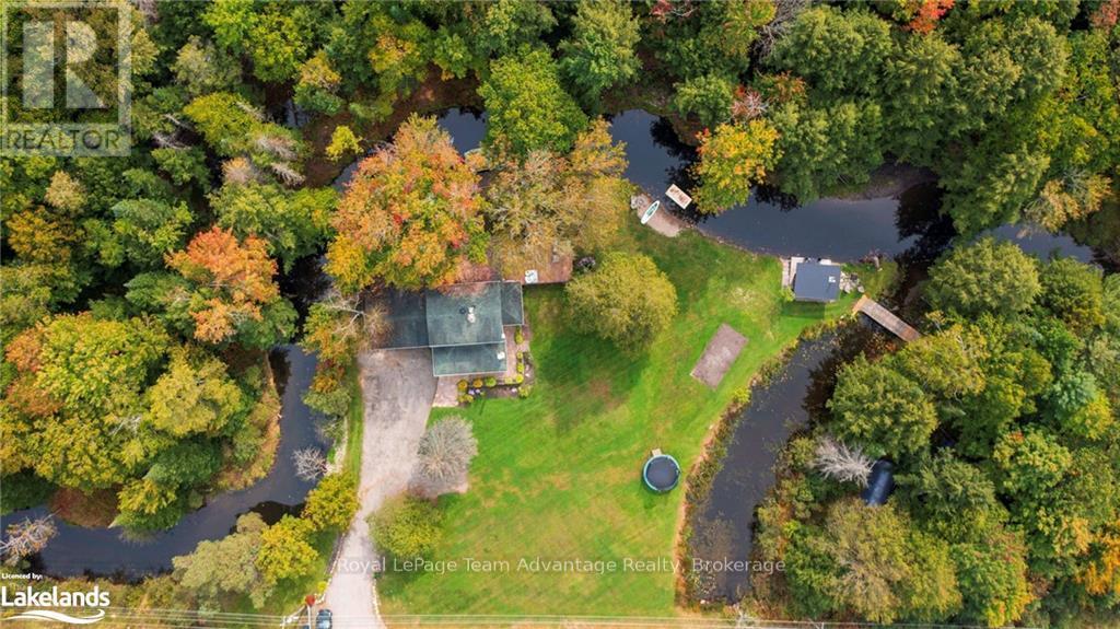 












3461 HWY 141

,
Muskoka Lakes (Watt),




Ontario
P0B1M0

