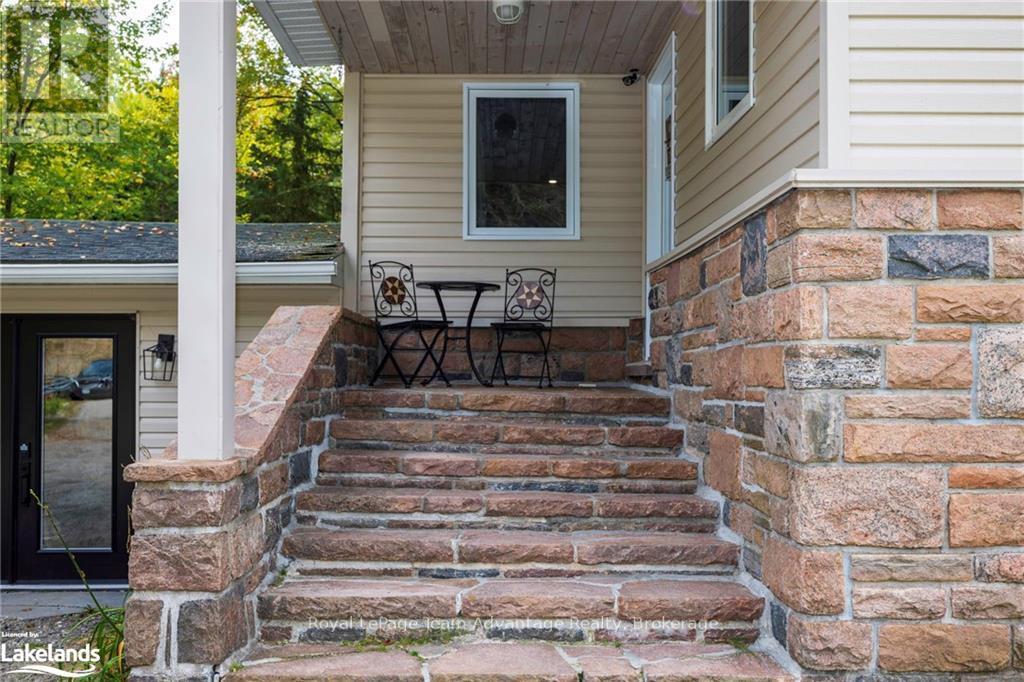 












3461 HWY 141

,
Muskoka Lakes (Watt),




Ontario
P0B1M0

