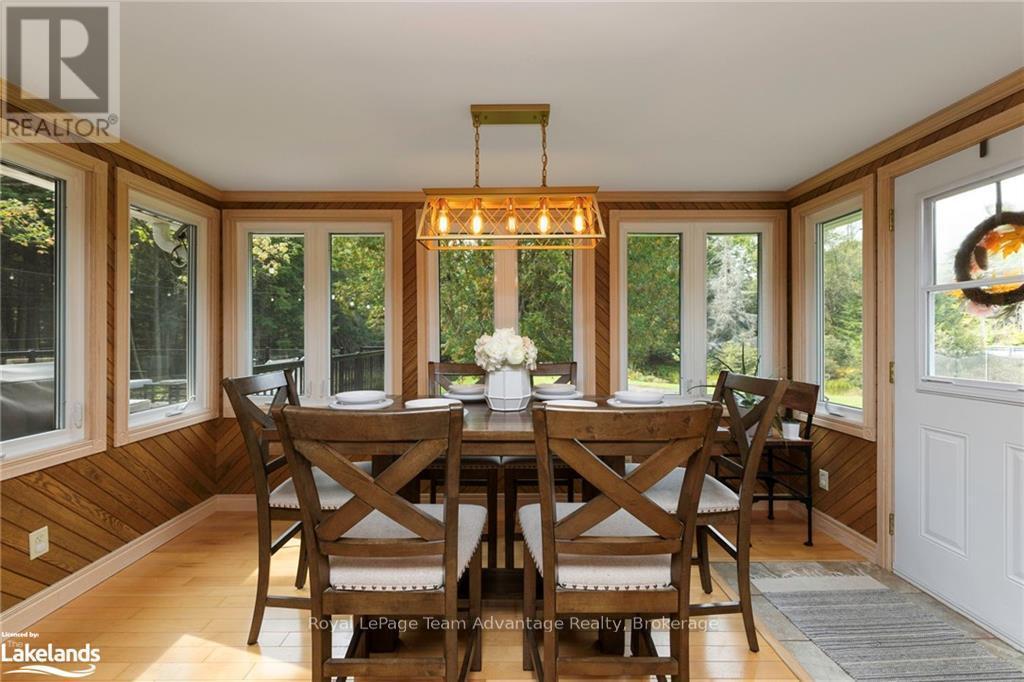 












3461 HWY 141

,
Muskoka Lakes (Watt),




Ontario
P0B1M0

