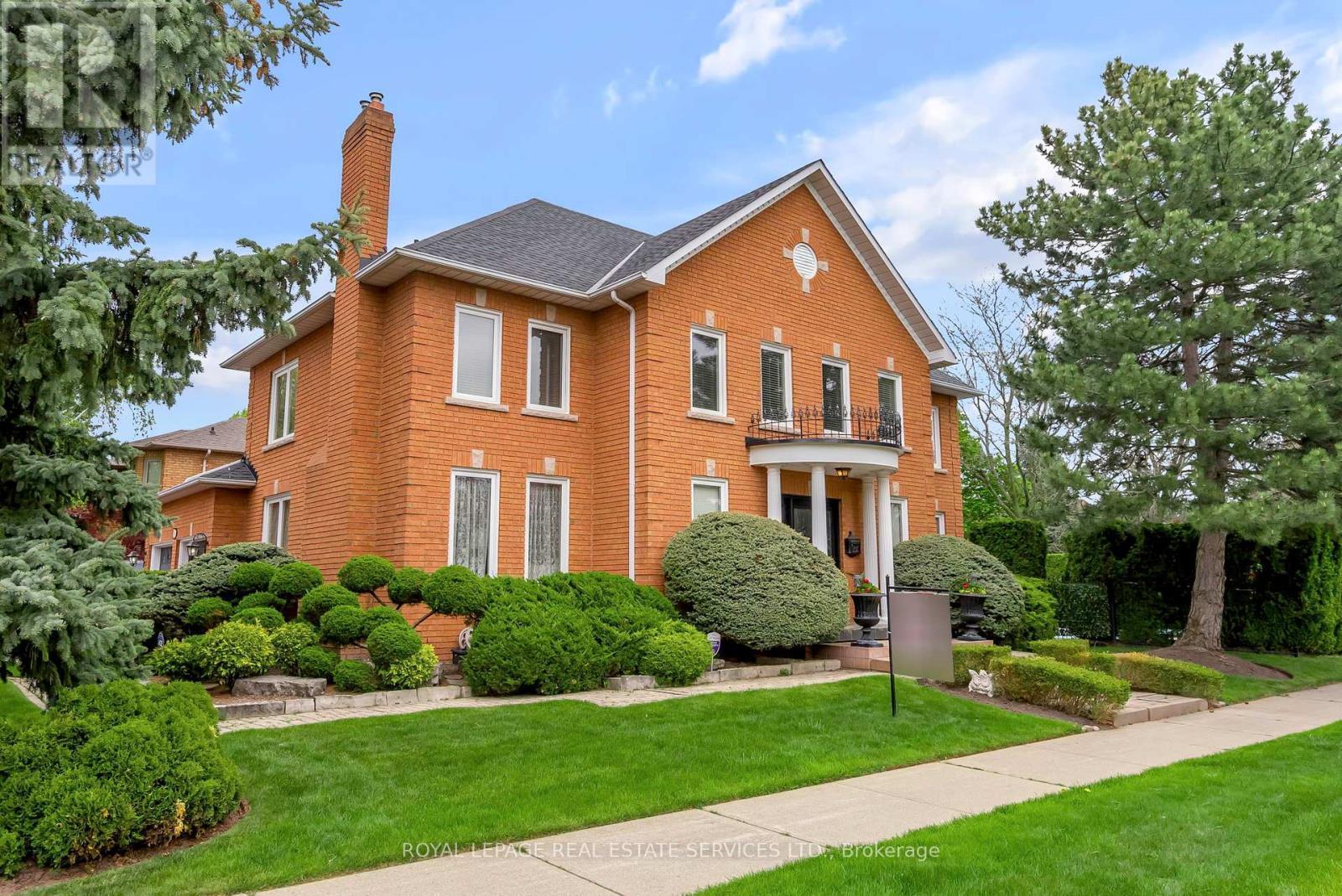 












1401 THE LINKS DRIVE

,
Oakville,




Ontario
L6M2N4

