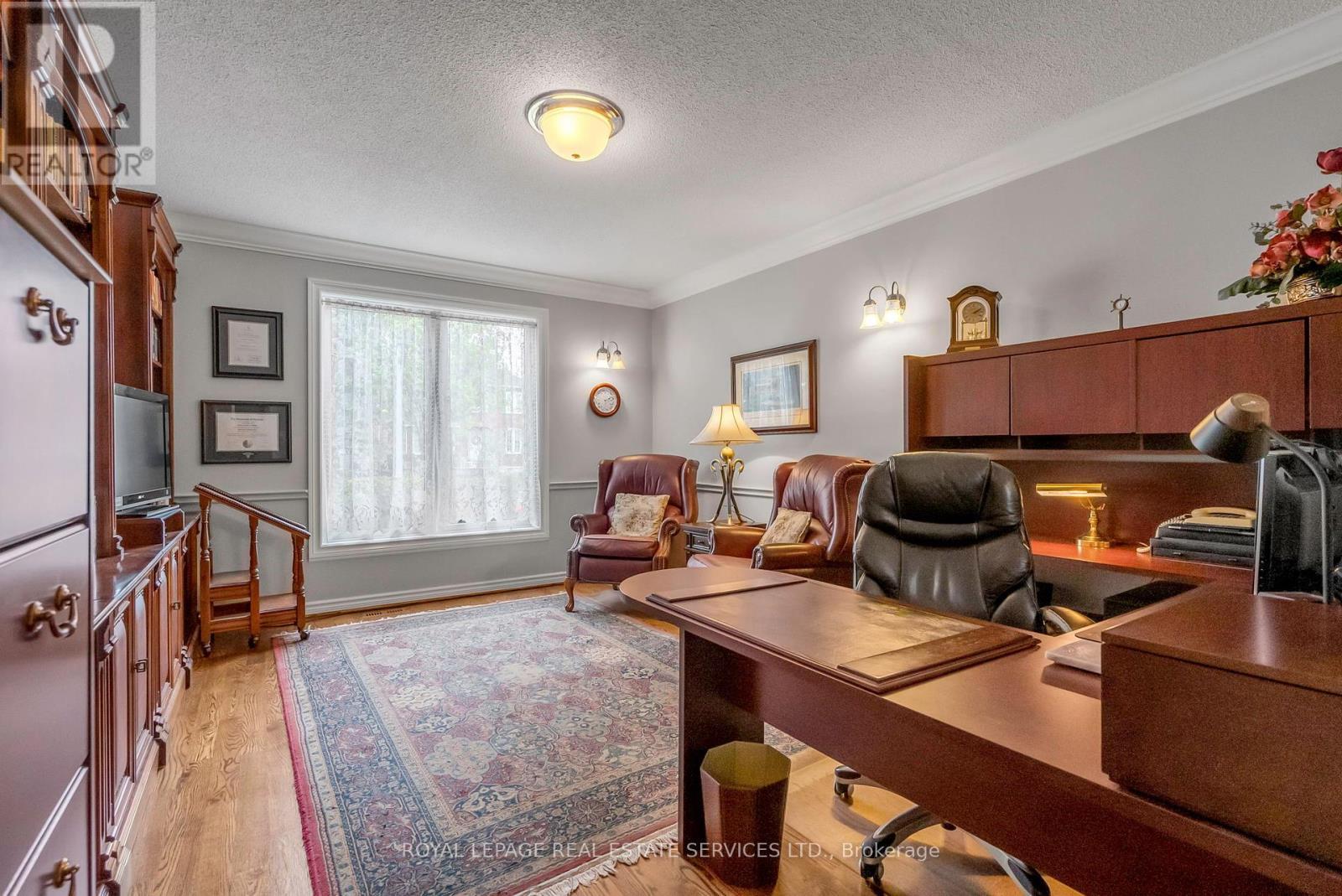 












1401 THE LINKS DRIVE

,
Oakville,




Ontario
L6M2N4

