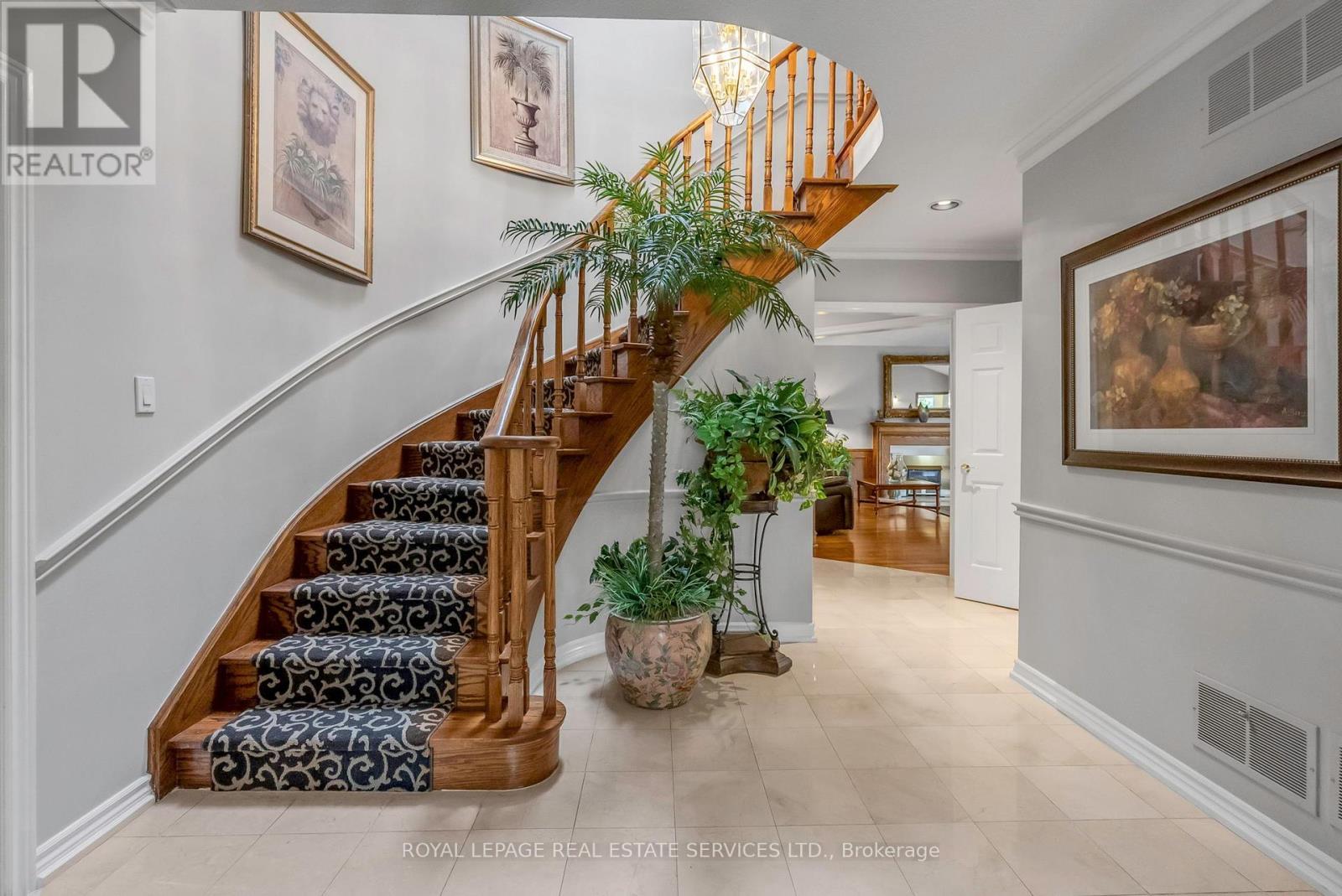 












1401 THE LINKS DRIVE

,
Oakville,




Ontario
L6M2N4

