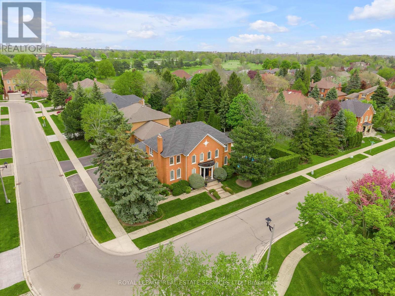 












1401 THE LINKS DRIVE

,
Oakville,




Ontario
L6M2N4

