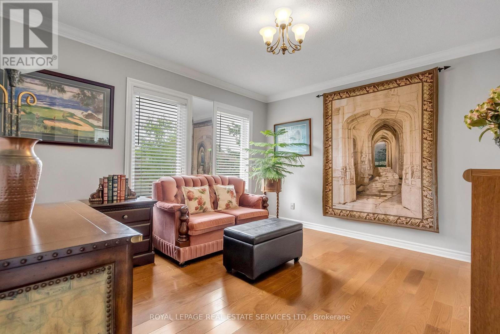 












1401 THE LINKS DRIVE

,
Oakville,




Ontario
L6M2N4

