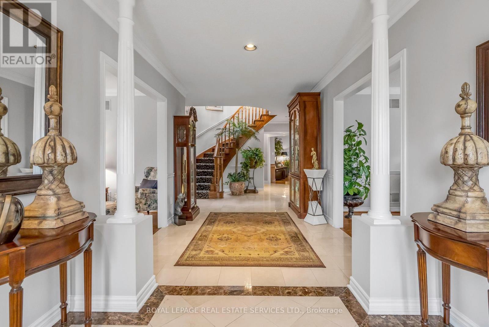 












1401 THE LINKS DRIVE

,
Oakville,




Ontario
L6M2N4

