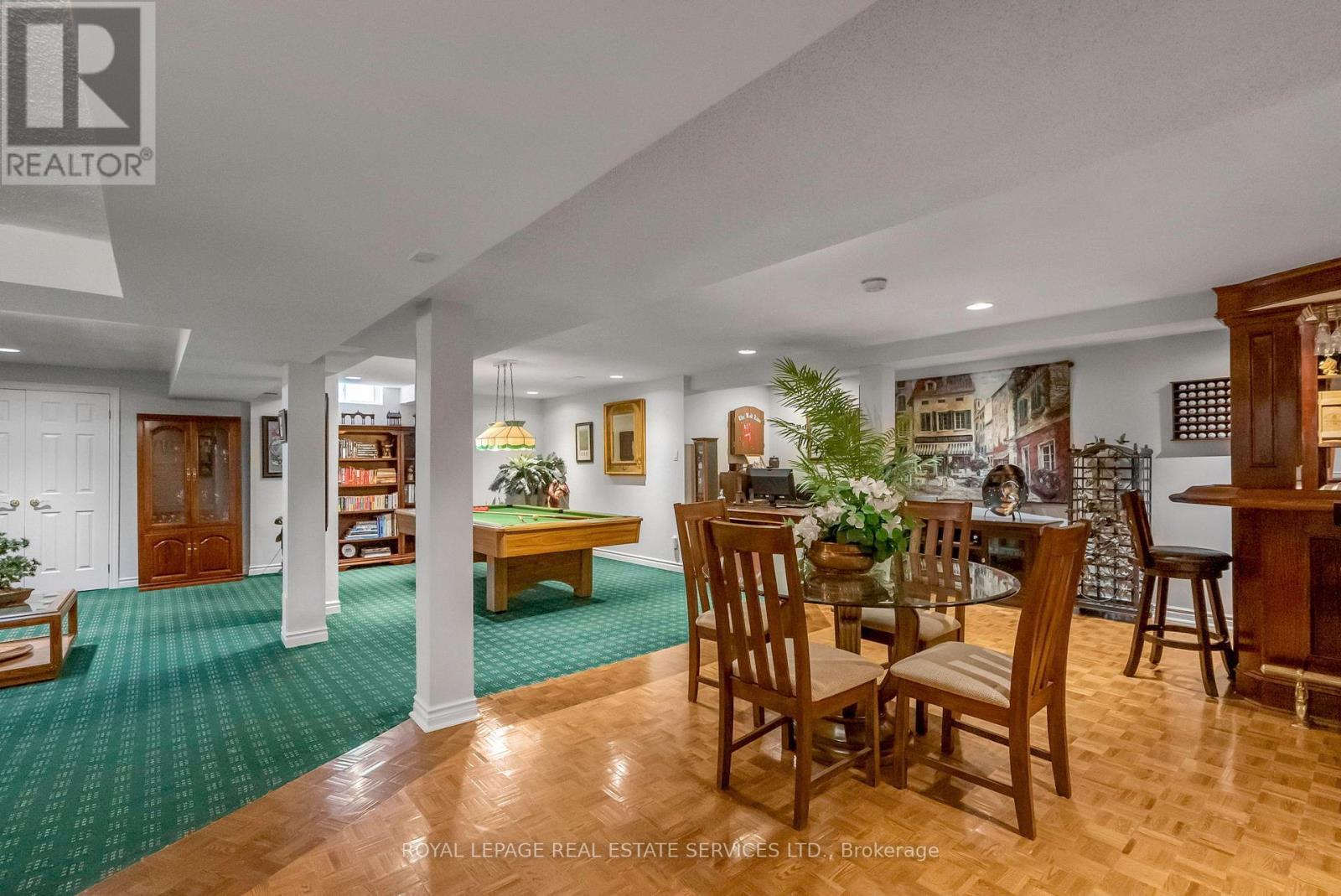 












1401 THE LINKS DRIVE

,
Oakville,




Ontario
L6M2N4

