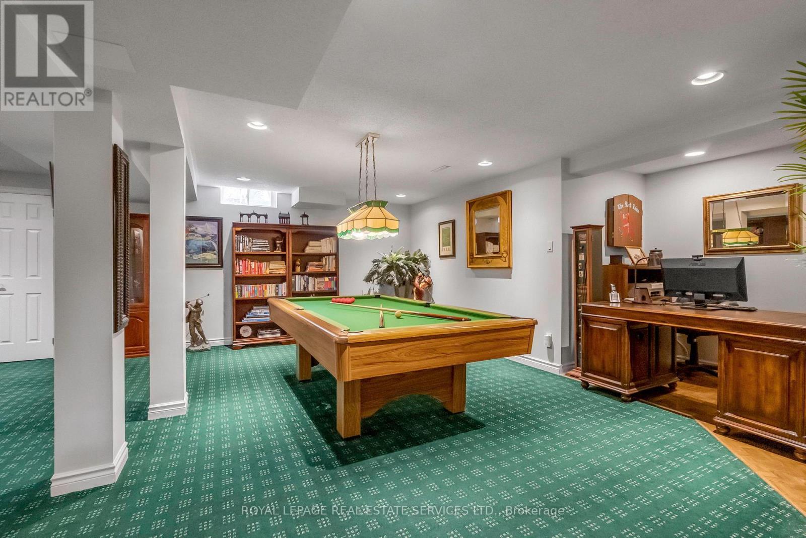












1401 THE LINKS DRIVE

,
Oakville,




Ontario
L6M2N4

