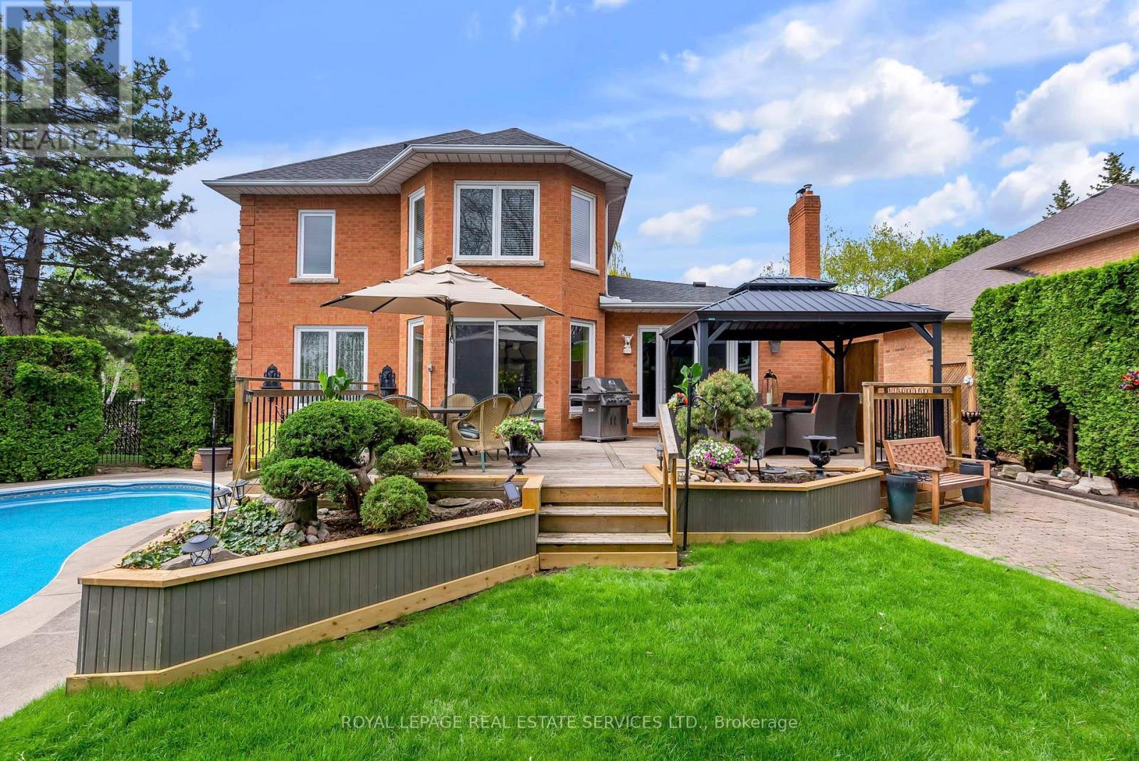 












1401 THE LINKS DRIVE

,
Oakville,




Ontario
L6M2N4

