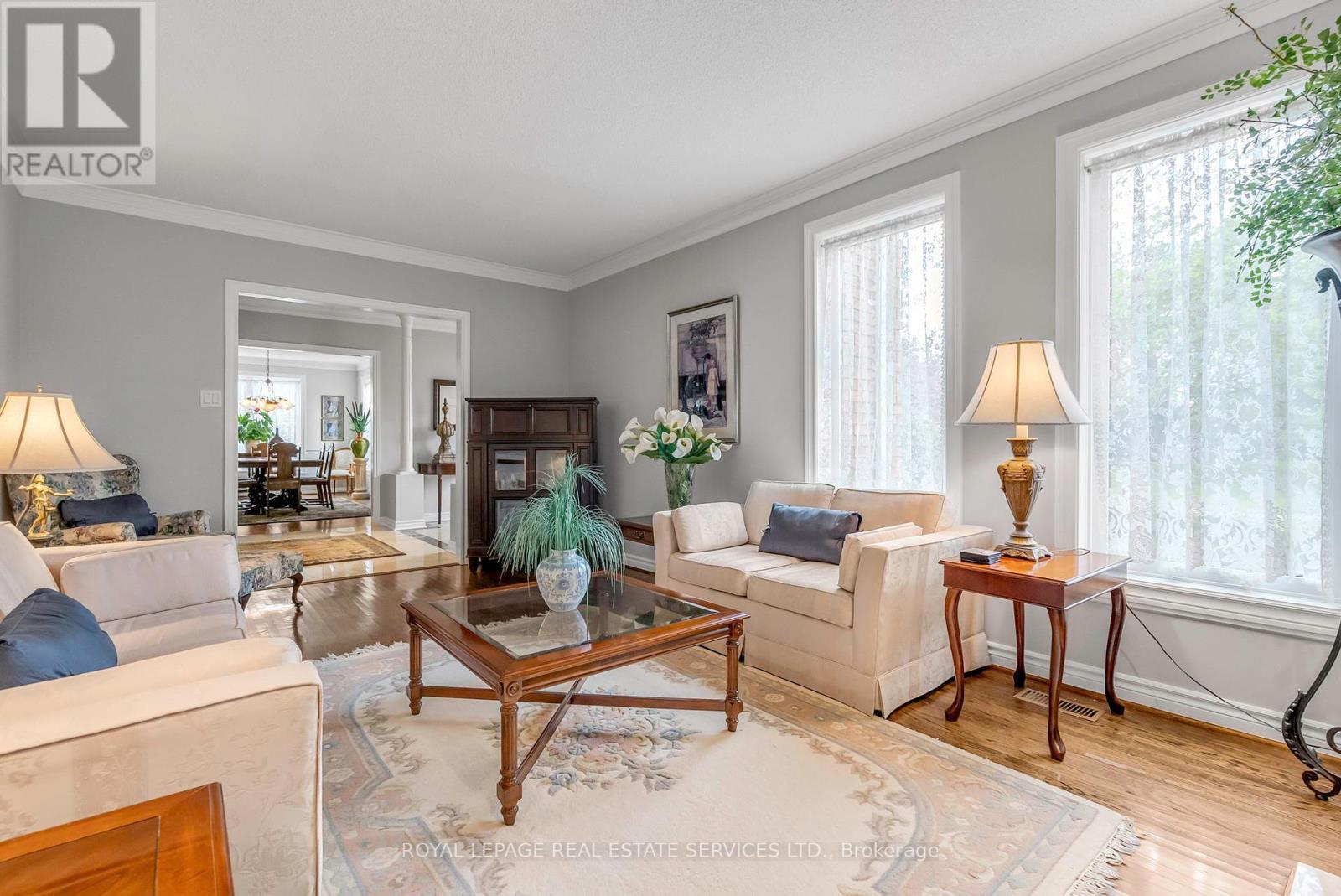 












1401 THE LINKS DRIVE

,
Oakville,




Ontario
L6M2N4

