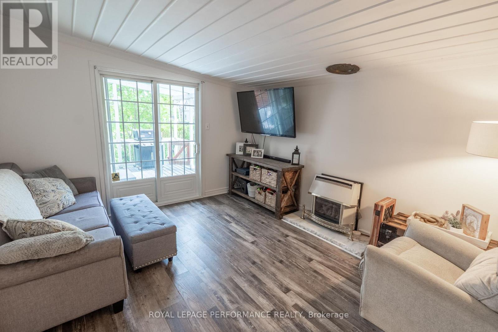 












57 MILLE ROCHES ROAD

,
South Stormont,




Ontario
K0C1P0

