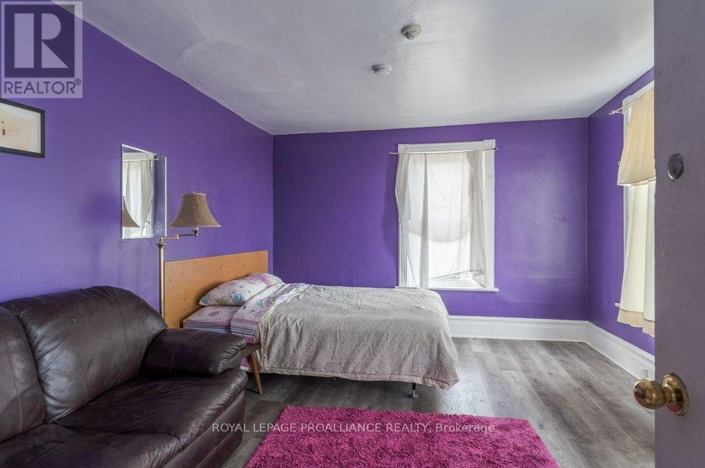 












32990 HIGHWAY 62

,
Hastings Highlands (Monteagle Ward),




Ontario
K0L2S0

