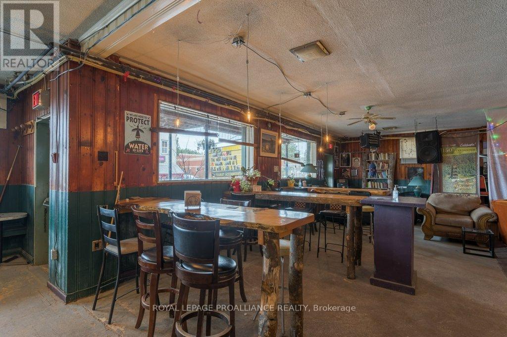 












32990 HIGHWAY 62

,
Hastings Highlands (Monteagle Ward),




Ontario
K0L2S0

