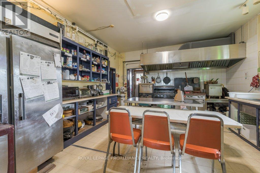 












32990 HIGHWAY 62

,
Hastings Highlands (Monteagle Ward),




Ontario
K0L2S0

