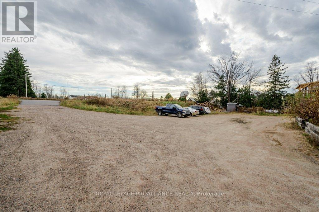 












32990 HIGHWAY 62

,
Hastings Highlands (Monteagle Ward),




Ontario
K0L2S0

