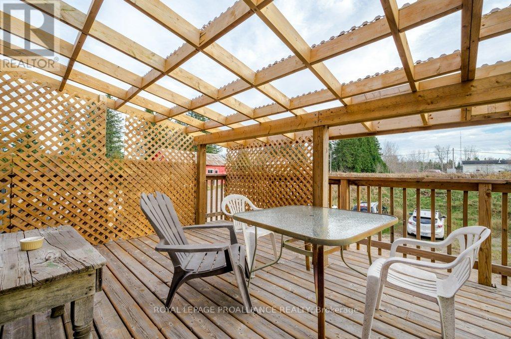 












32990 HIGHWAY 62

,
Hastings Highlands (Monteagle Ward),




Ontario
K0L2S0

