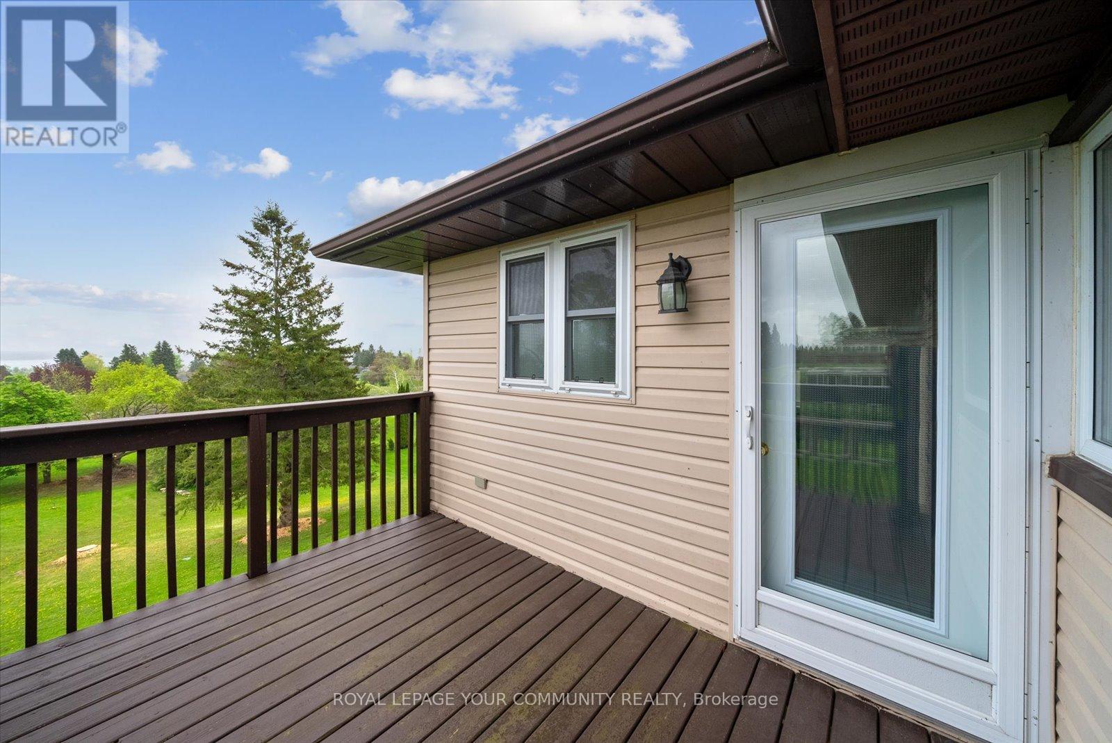 












381 COUNTRY CLUB CIRCLE

,
Kawartha Lakes,




Ontario
K0M1A0

