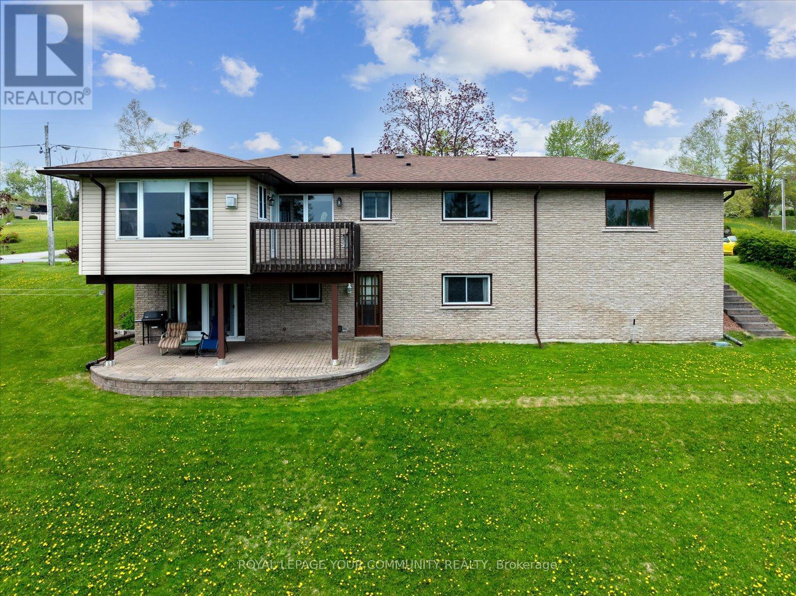 












381 COUNTRY CLUB CIRCLE

,
Kawartha Lakes,




Ontario
K0M1A0

