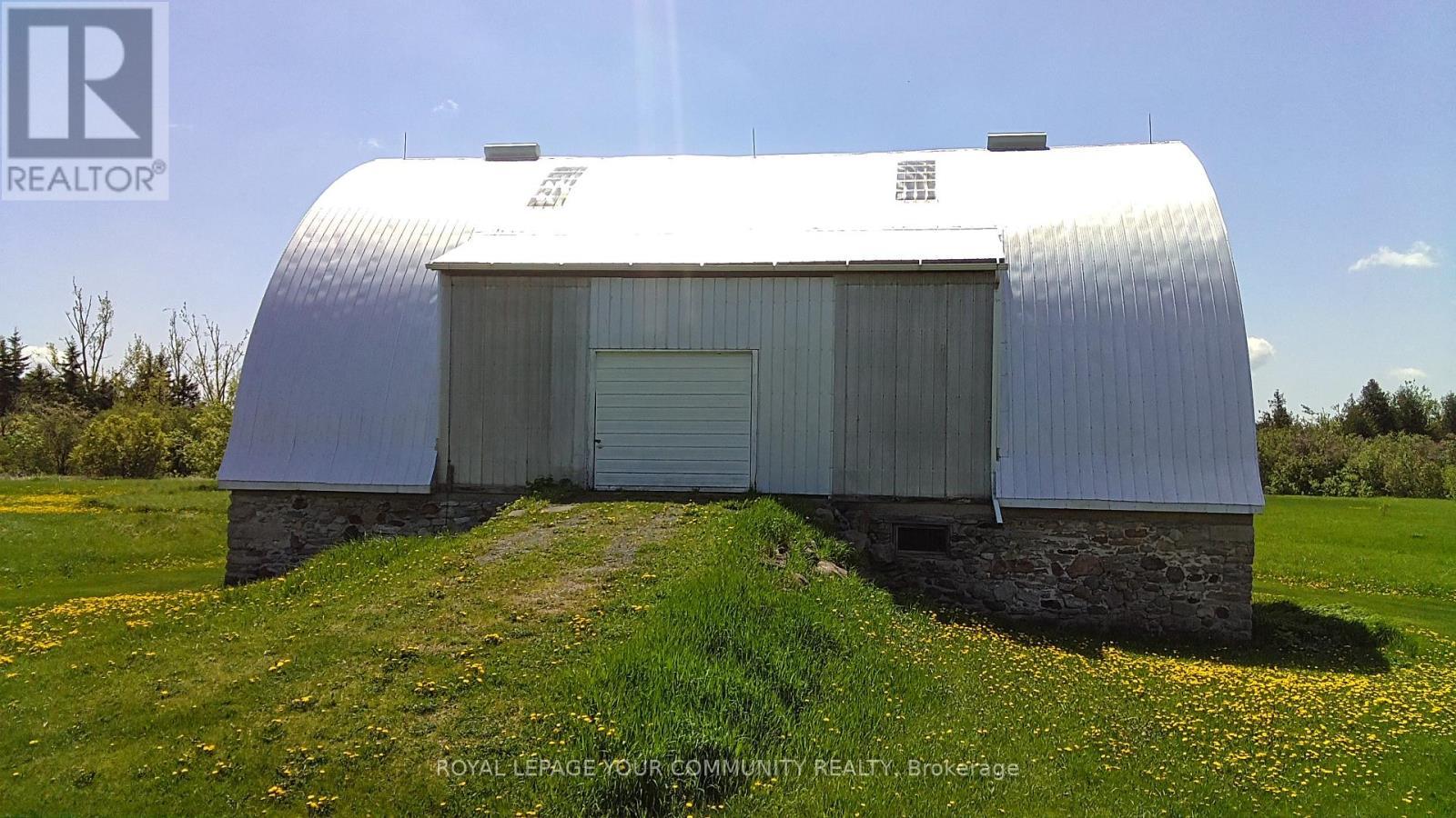 












381 COUNTRY CLUB CIRCLE

,
Kawartha Lakes,




Ontario
K0M1A0

