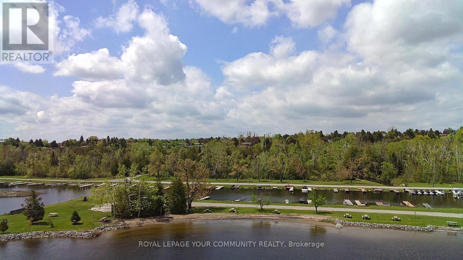 












381 COUNTRY CLUB CIRCLE

,
Kawartha Lakes,




Ontario
K0M1A0

