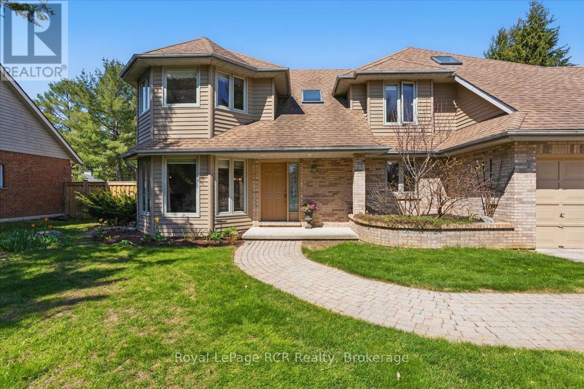 












174 FOREST HILL DRIVE

,
Georgian Bluffs,




Ontario
N4K5N6


