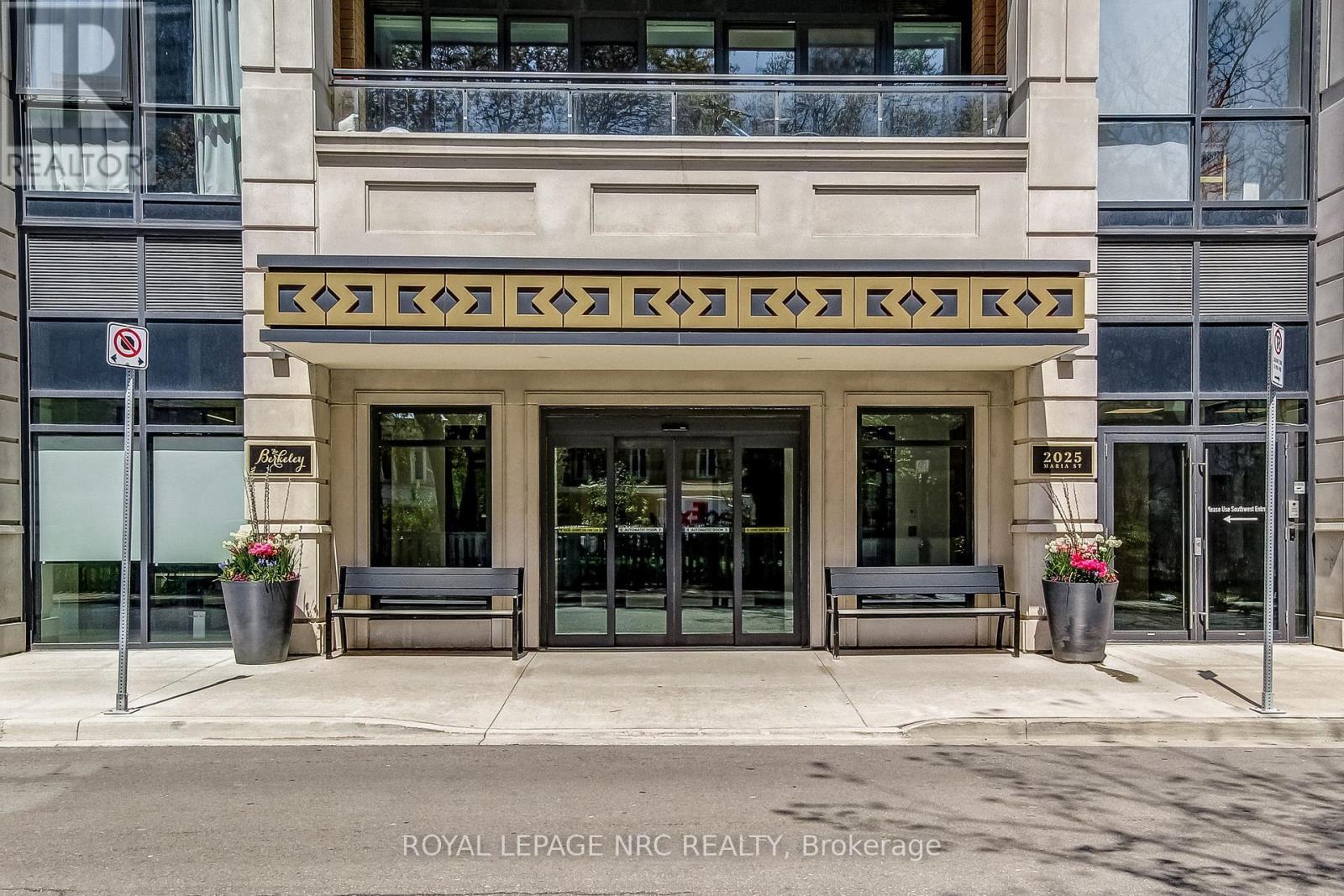 












604 - 2025 MARIA STREET

,
Burlington (Brant),




Ontario
L7R0E9

