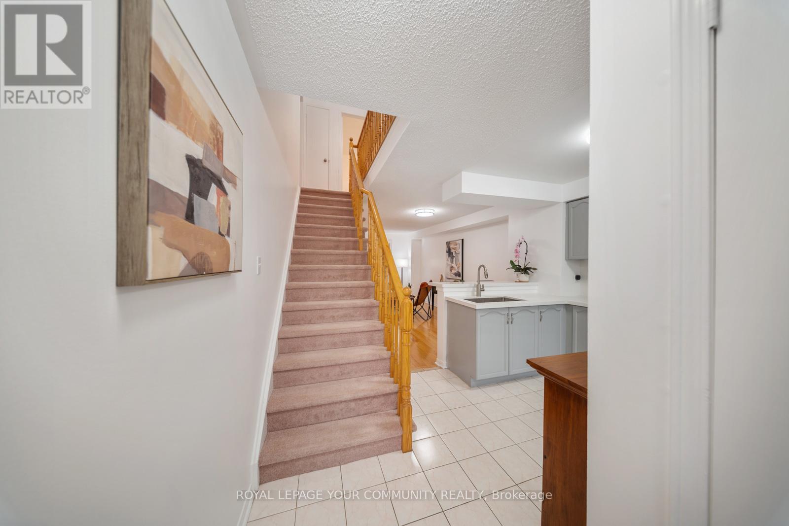 












58B - 5865 DALEBROOK CRESCENT

,
Mississauga,




Ontario
L5M5X1


