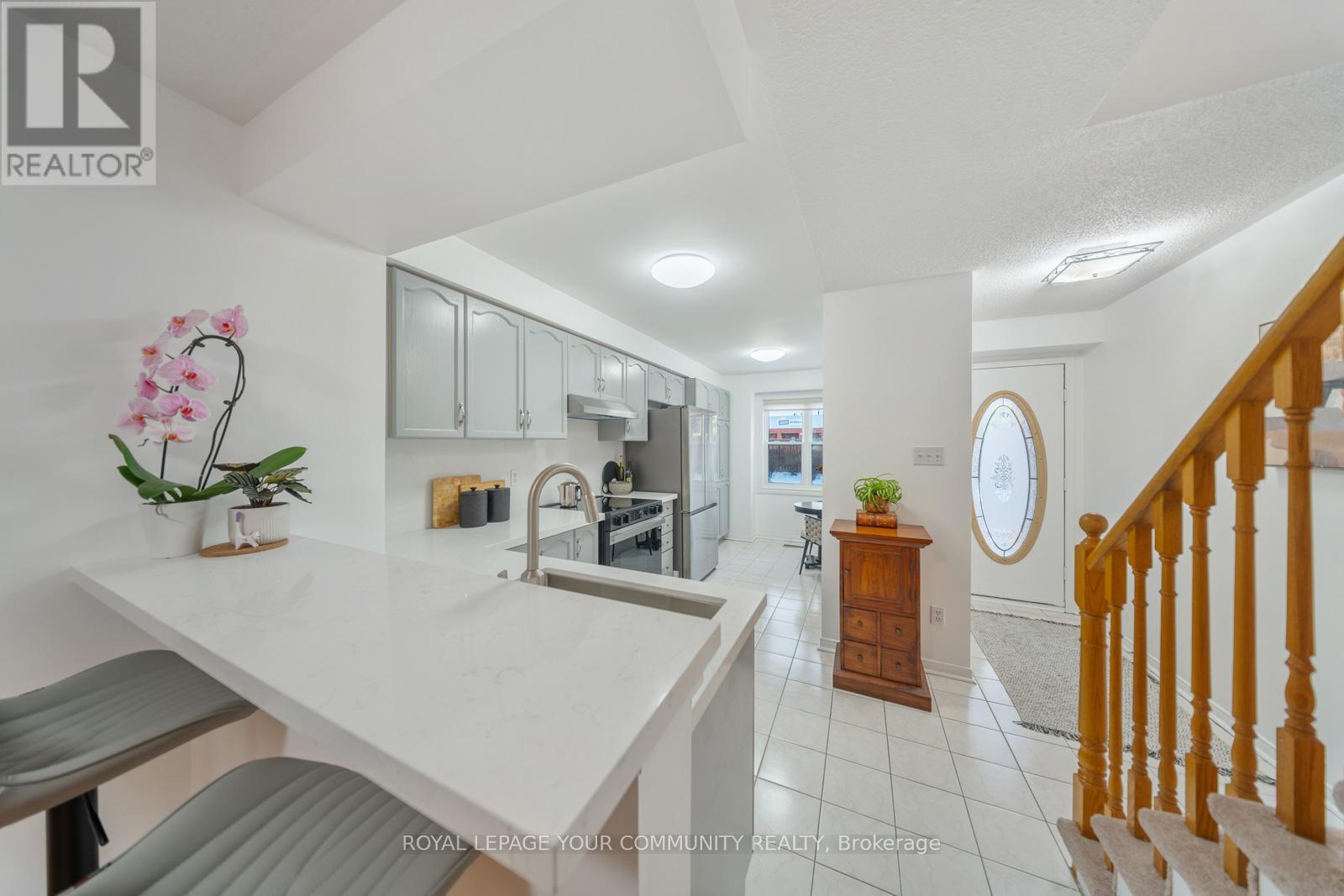












58B - 5865 DALEBROOK CRESCENT

,
Mississauga,




Ontario
L5M5X1


