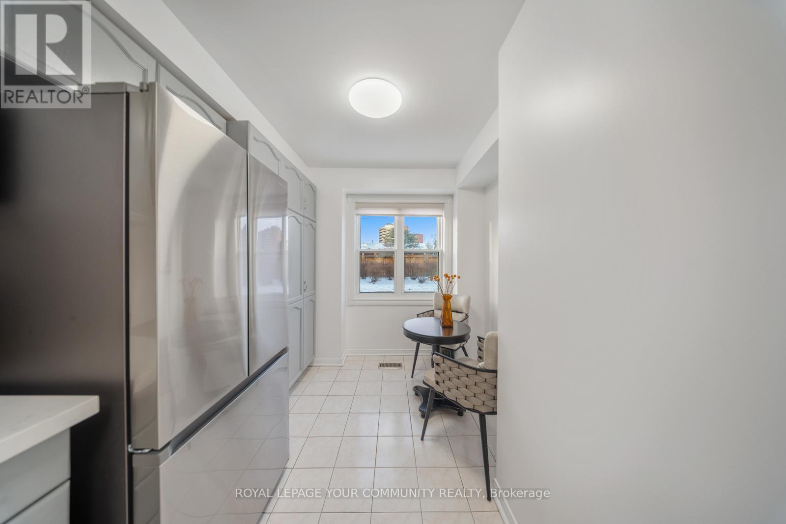 












58B - 5865 DALEBROOK CRESCENT

,
Mississauga,




Ontario
L5M5X1

