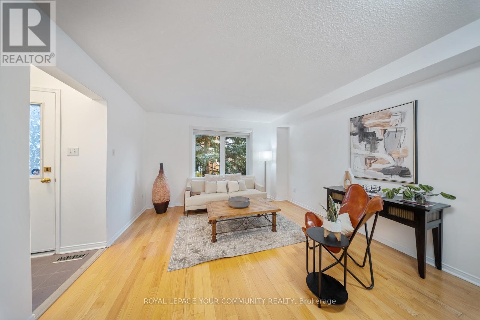 












58B - 5865 DALEBROOK CRESCENT

,
Mississauga,




Ontario
L5M5X1

