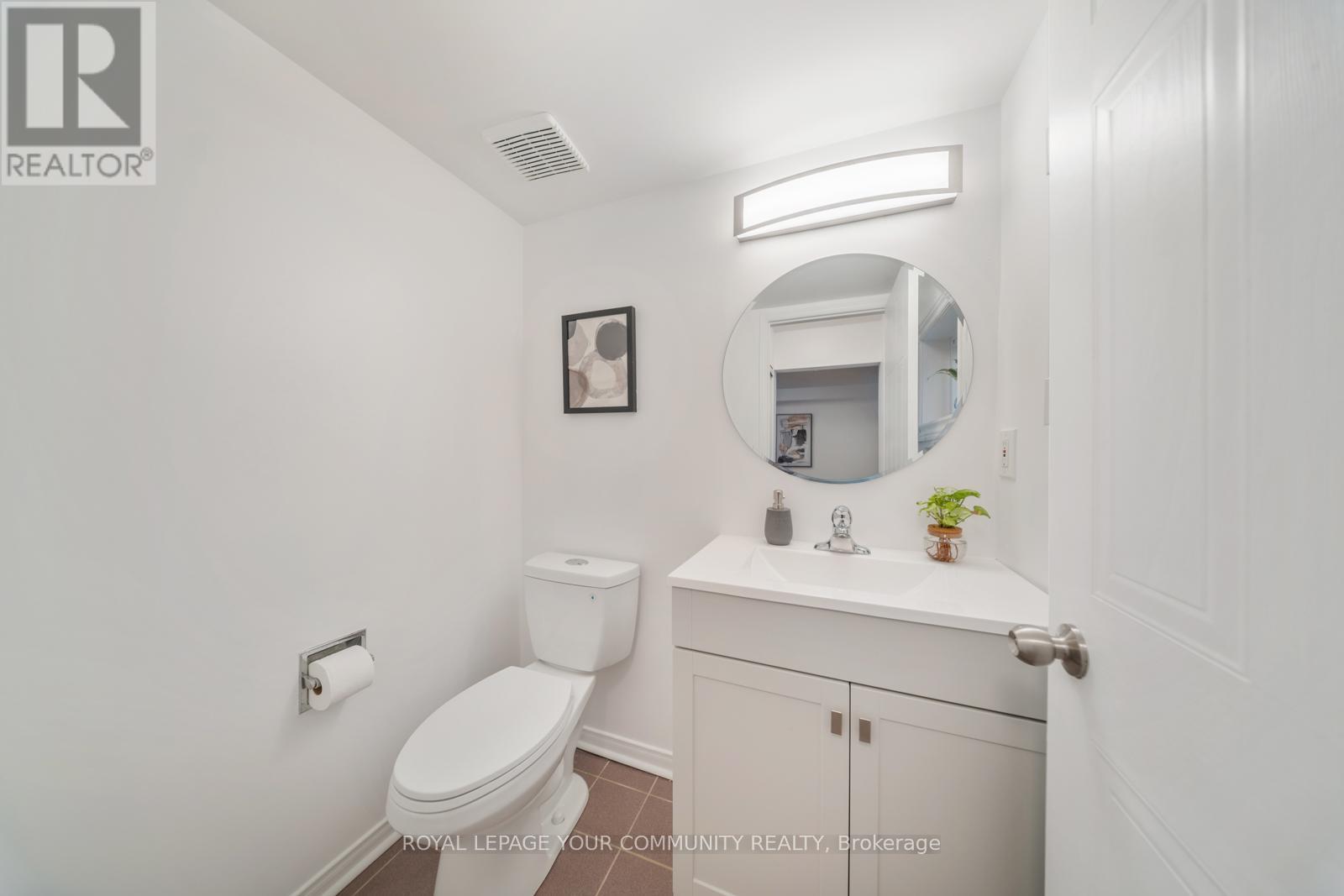 












58B - 5865 DALEBROOK CRESCENT

,
Mississauga,




Ontario
L5M5X1

