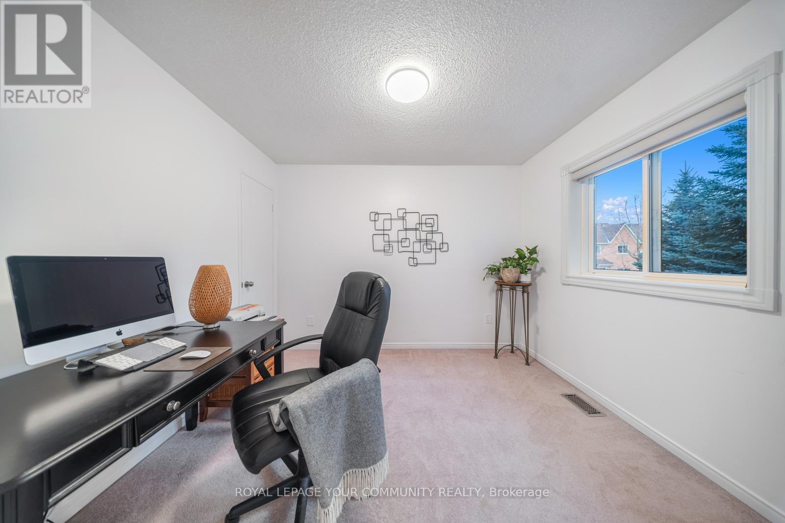 












58B - 5865 DALEBROOK CRESCENT

,
Mississauga,




Ontario
L5M5X1

